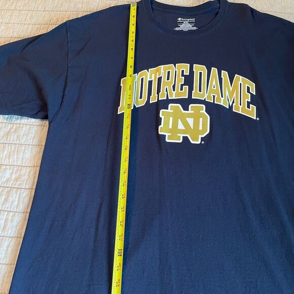 NOTRE DAME FIGHTING IRISH T Shirt Men’s MEDIUM CHAMPION Blue Classic Logo - Picture 7 of 9